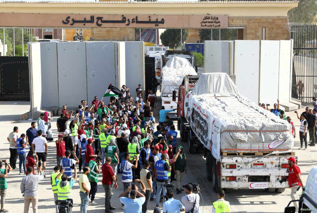 فتح معبر رفح: 400 شاحنة مساعدات تدخل غزة وهذا موعد فتح المعب - فتح معبر رفح