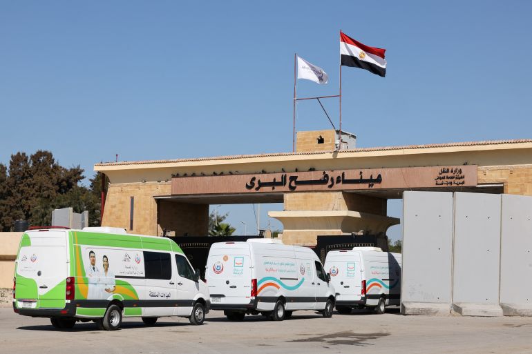 فتح معبر رفح: 400 شاحنة مساعدات تدخل غزة وهذا موعد فتح المعب - فتح معبر رفح