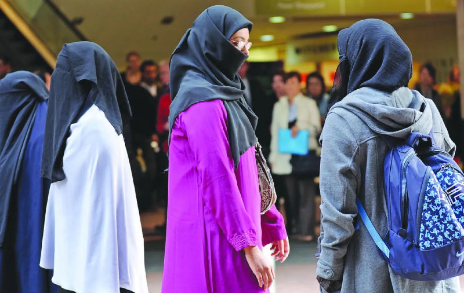 البرقع البرلمان الأسترالي سياسية يمينية متطرفة تثير الغضب - البرقع البرلمان الأسترالي