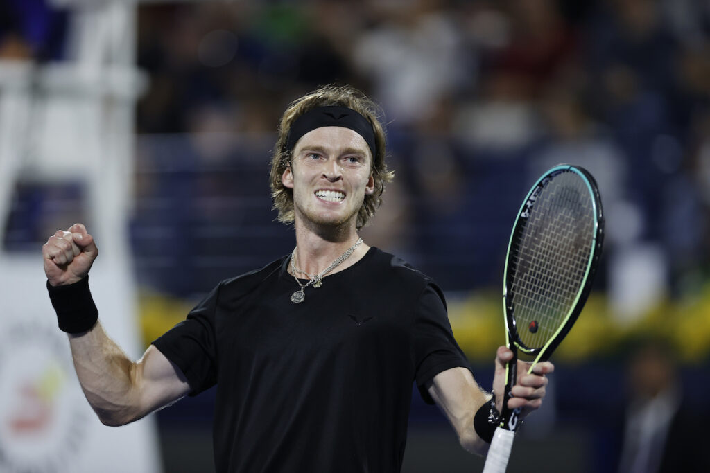 نهائي بطولة ATP للتنس: كارلوس ألكاراز ضد يانيك سينر - نهائي بطولة ATP للتنس