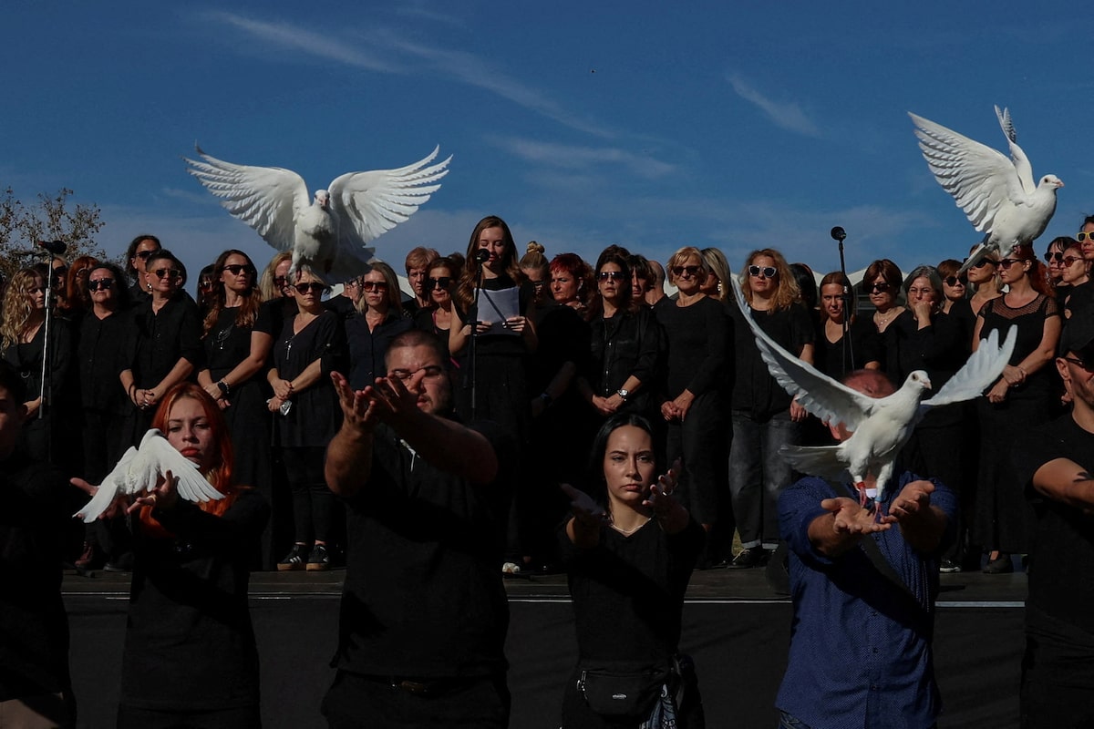 صربيا مسيرات ذكرى قتلى صربيا: الآلاف يشاركون في مسيرات - صربيا مسيرات ذكرى قتلى