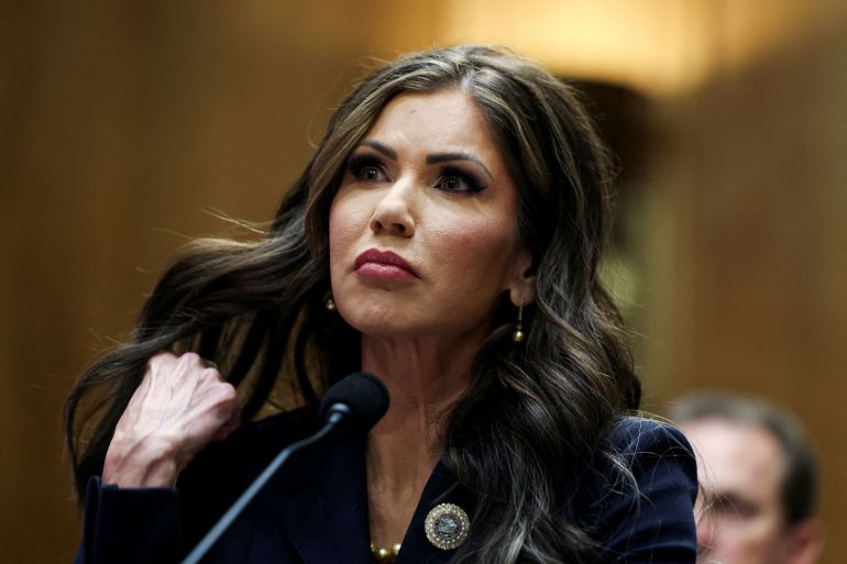 انتقادات وزارة الأمن الداخلي لعمدة شيكاغو: تحليل شامل - انتقادات وزارة الأمن الداخلي