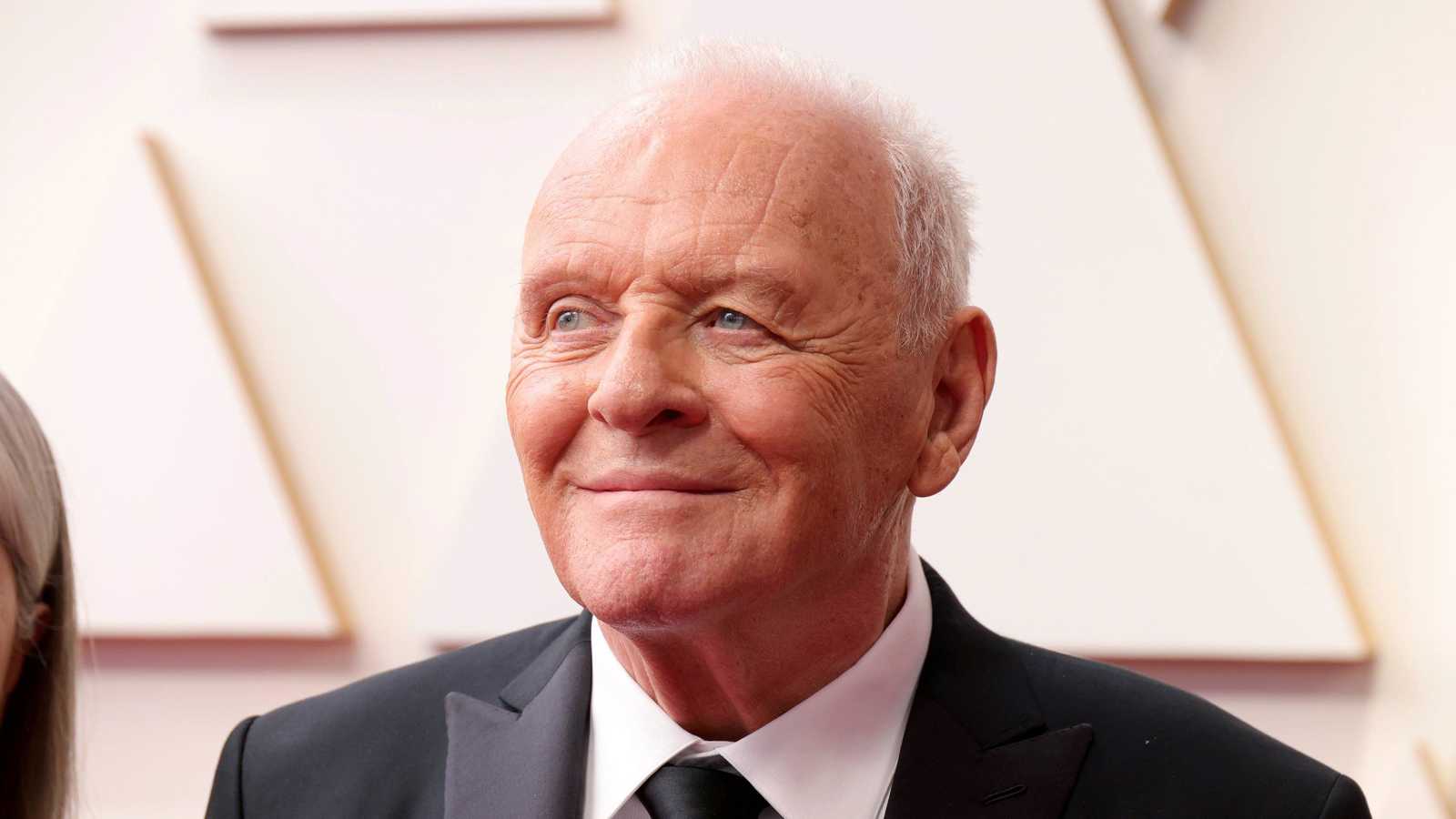 أنتوني هوبكنز والإدمان على أنتوني هوبكنز: الإدمان على - أنتوني هوبكنز والإدمان على