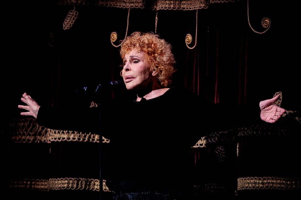 وفاة أورنيلا فانوني، “سيدة الأغنية الإيطالية” عن 91 عاماً - وفاة أورنيلا فانوني