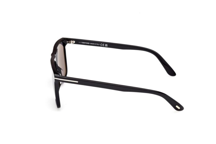 ابن توم فليتشر يذهل المشاهدين بدويتو عاطفي في 2025