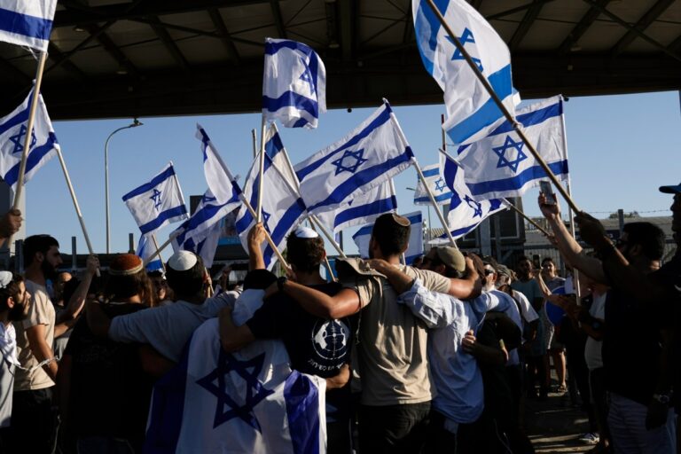 الدراما السياسية إسرائيل تركيز إسرائيل على الدراما السياسية