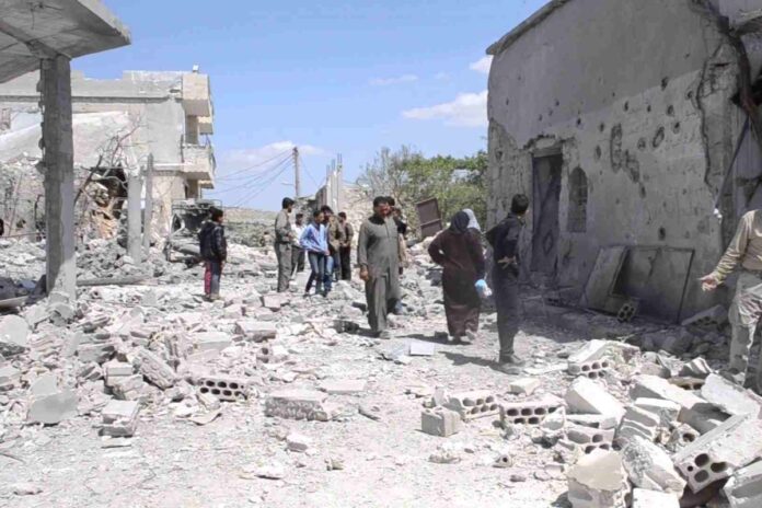 الغارات الروسية على غرب أوكرانيا تقتل وتجرح العشرات