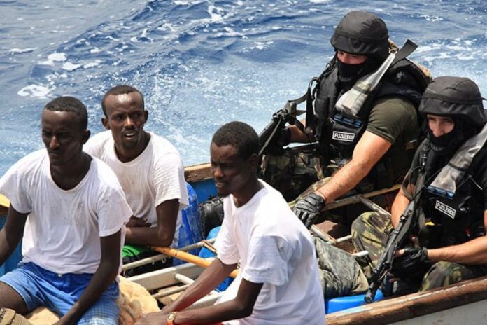 القرصنة البحرية الصومال الصومال: قراصنة يستولون على ناقلة