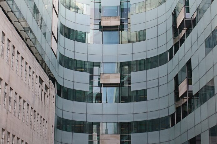 تأكيد لم الشمل لبرنامج Peep Show في عيد الميلاد بعد 10 سنوات