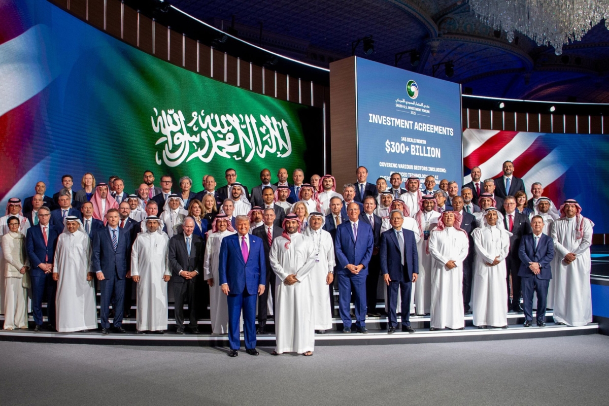 ترامب منتدى الاستثمار السعودي شاهد مباشرة: ترامب يتحدث في