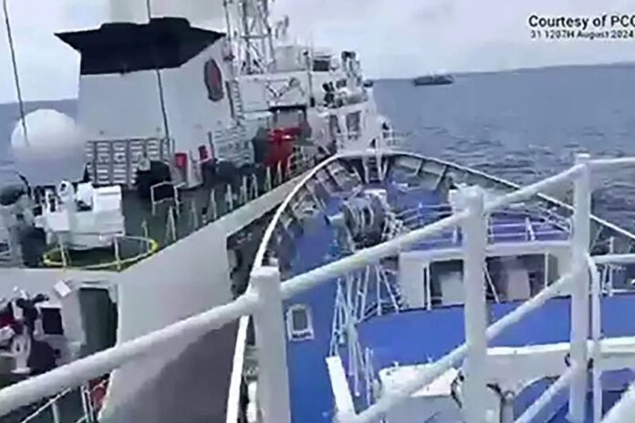 سفن خفر السواحل الصينية تبحر عبر جزر سنكاكو اليابانية