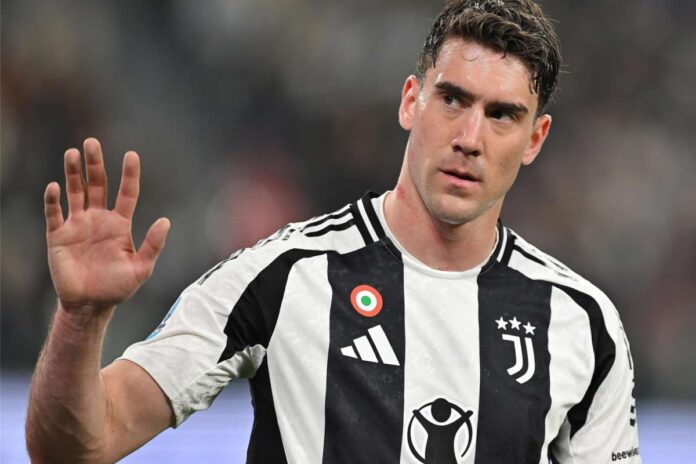 شائعات الانتقالات: برشلونة وبايرن ومان يونايتد يتنافسون على