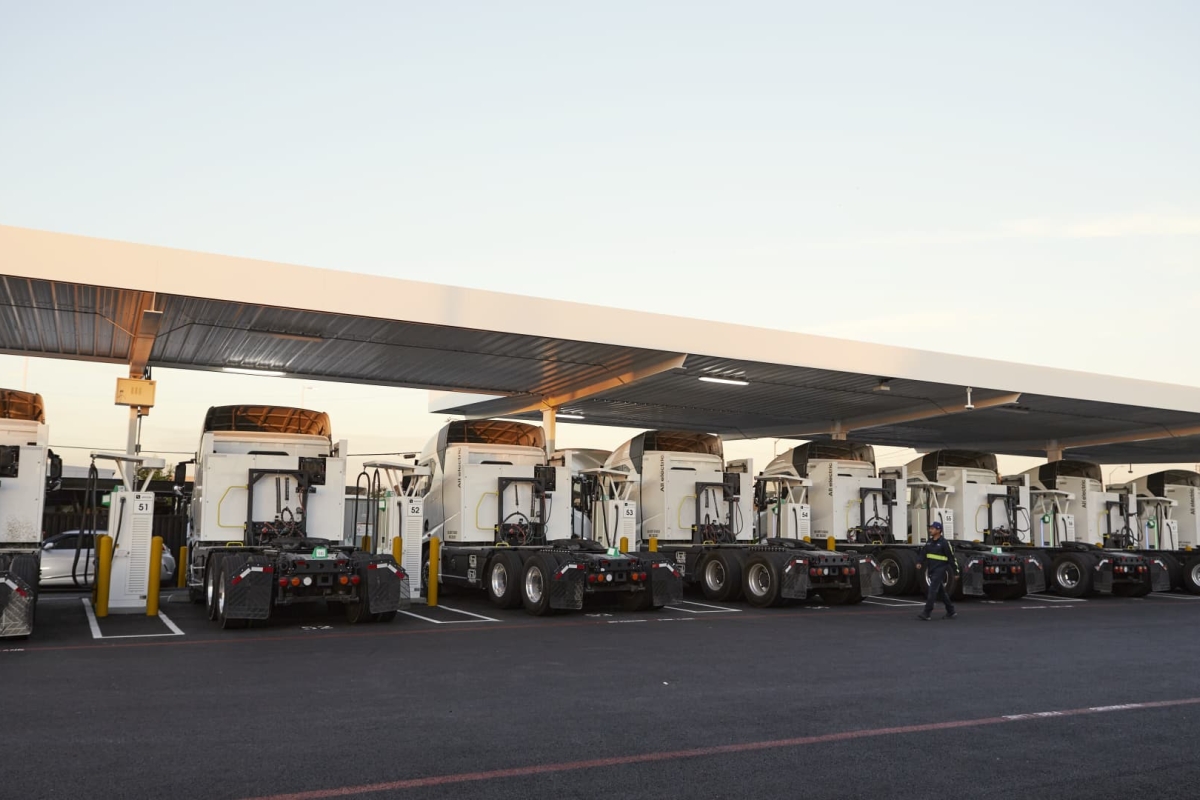 شركة إينرايد للشاحنات الكهربائية الذاتية تطرح أسهمها بقيمة