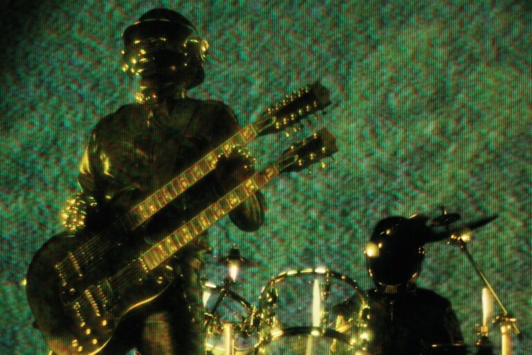 فيديو أغنية Contact لدافت فيديو جديد لأغنية “Contact” لدافت