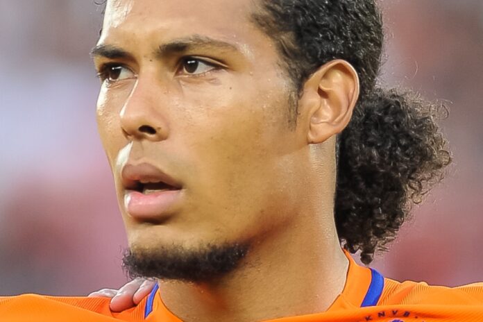 فيرجيل فان دايك يوجه رسالة إلى أرسنال بعد هزيمة ليفربول