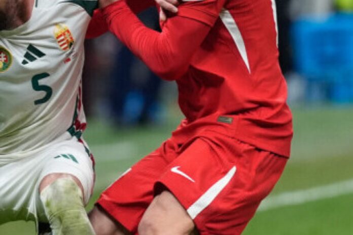 كينان يلدز أرسنال يتصدر سباق يلدز في الدوري الإنجليزي