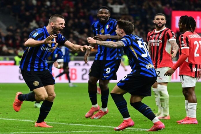 نابولي دوري الدرجة الأولى نابولي يتساوى في الصدارة في دوري