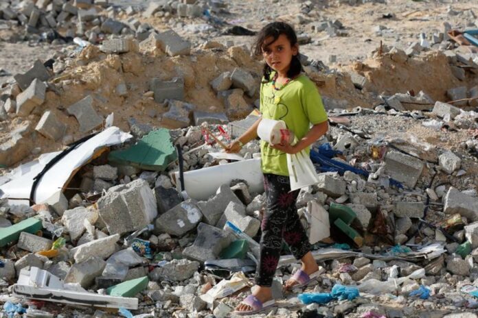 نقص الموارد غزة نقص الموارد في غزة يترك الأمهات في معاناة