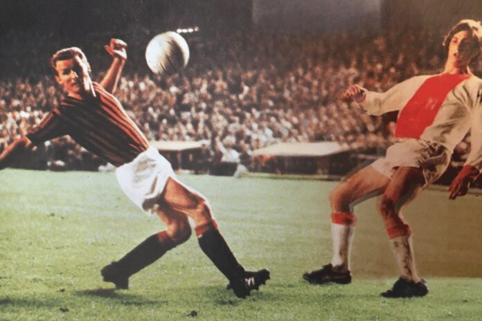 وفاة المدرب واللاعب الأسطوري ويلكنز عن 88 عاماً