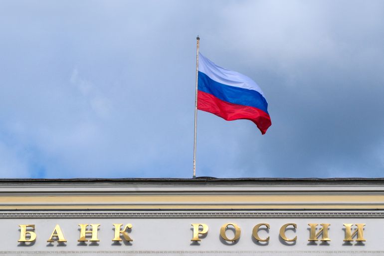 الاتحاد الأوروبي يدعم تجميد أصول روسيا قبل خطة القرض - تجميد أصول روسيا