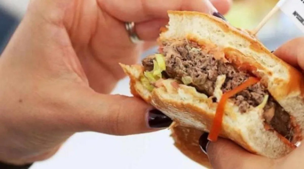 تأثير تناول الوجبات السريعة ماذا يحدث لجسمك عند تناول - تأثير تناول الوجبات السريعة