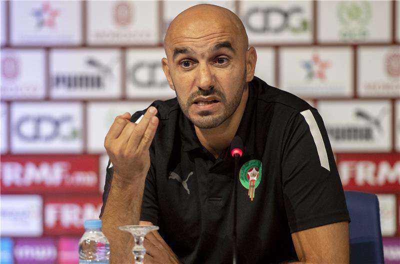 الركراكي: أنا الأنسب لقيادة الأسود.. وحكيمي: 