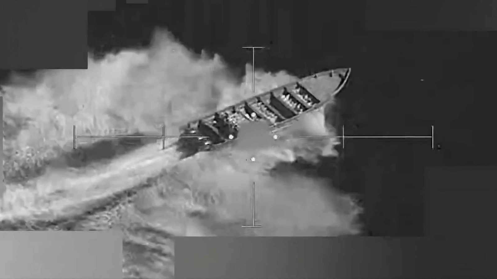 ضربة أمريكية على قارب مخدرات مزعوم في المحيط الهادئ تقتل - ضربة أمريكية على قارب