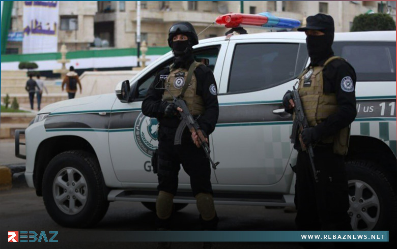 الأمن السوري يعتقل ضباطا من نظام الأسد على الحدود مع لبنان - الأمن السوري يعتقل ضباطا