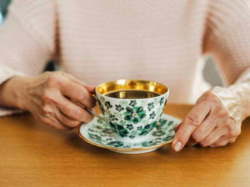 الشاي والقهوة وصحة العظام لصحة عظام المرأة.. الشاي أفضل أم - الشاي والقهوة وصحة العظام