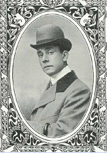 فيرناندو ميندوزا أول لاعب هووسير يفوز بجائزة هيزمان - فيرناندو ميندوزا