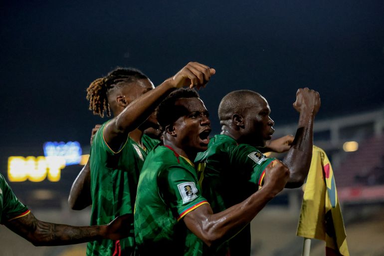 الكاميرون تتخطى الغابون بصعوبة - الكاميرون تتخطى الغابون