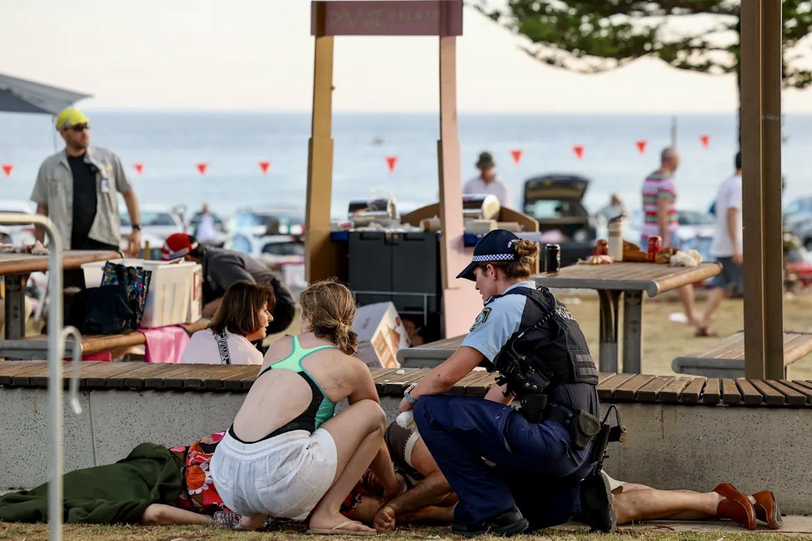 ضحايا إطلاق النار بوندي ضحايا إطلاق النار في بوندي: فتاة - ضحايا إطلاق النار بوندي