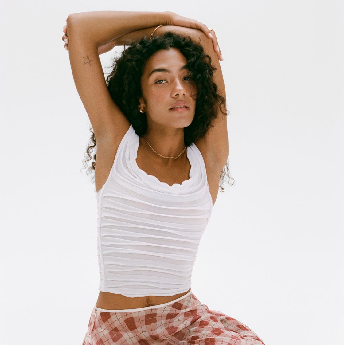 أوليفيا دين تحافظ على صدارة مخططات ARIA للأسبوع الثالث - أوليفيا دين