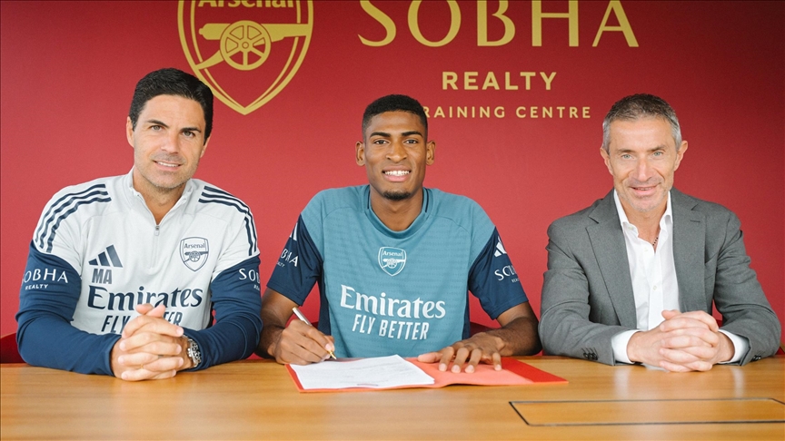 غياب موسكويرا أرسنال غياب موسكويرا عن أرسنال لمدة ستة - غياب موسكويرا أرسنال