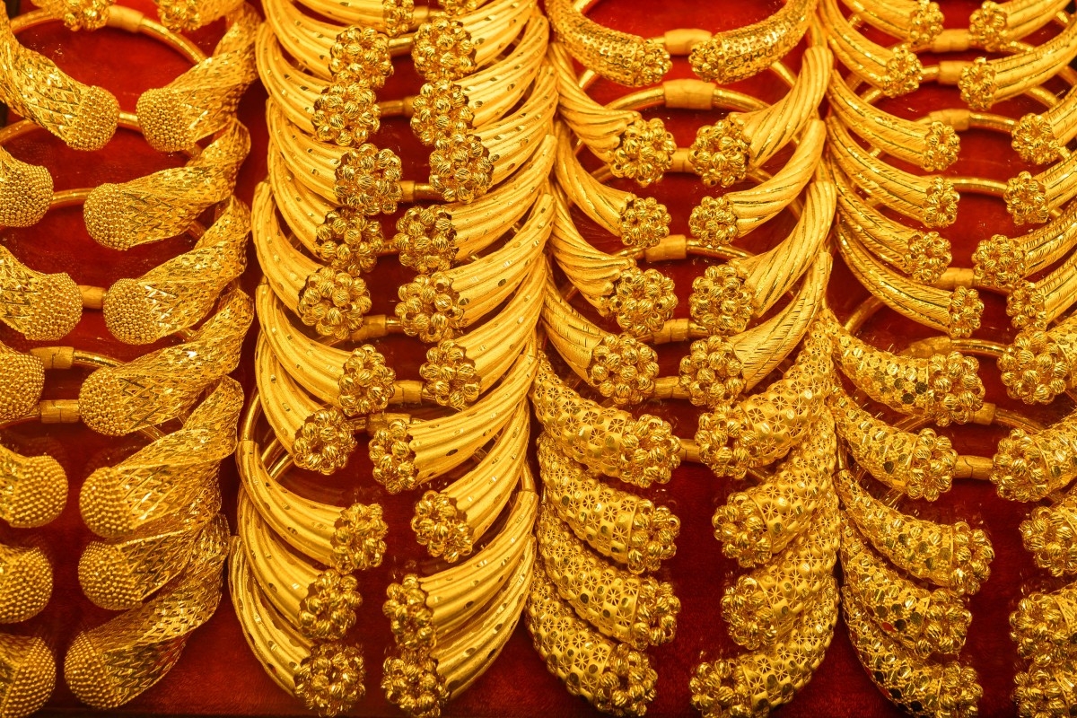 أسعار الذهب 2025 الذهب يتجه لتحقيق أفضل أداء سنوي له منذ