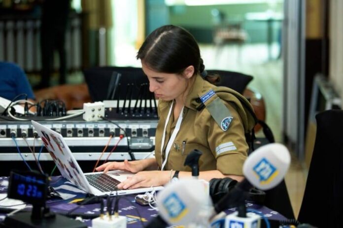 إغلاق إذاعة الجيش الإسرائيلي قرار بشأن إذاعة الجيش يربك