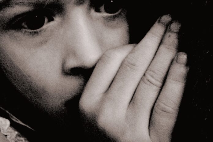 الترحيل والخوف المجتمعات المسيحية رئيس أساقفة الكاثوليك