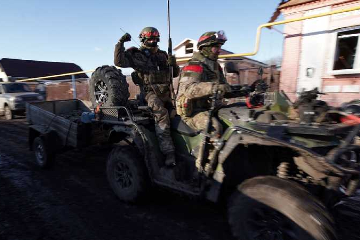 الجيش الروسي يسيطر على بلدة ديبروفا في مقاطعة دونيتسك