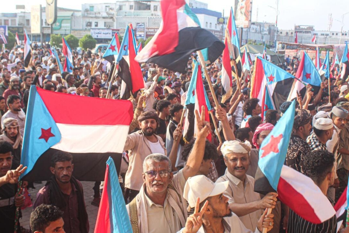 اليمن: الرياض تطالب المجلس الانتقالي بسحب قواته “بشكل عاجل”