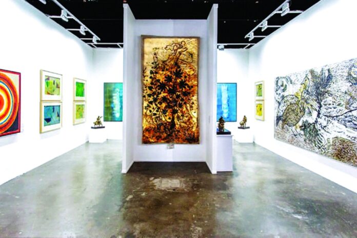 بين الثقافة والاستثمار.. سوق الفن يسجل أرقامًا قياسية في