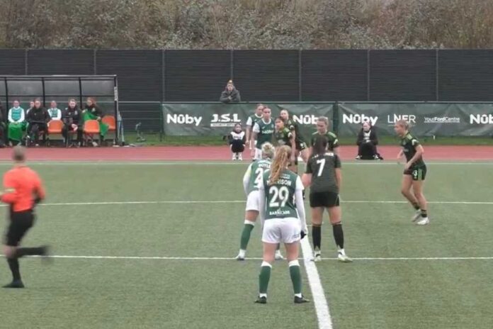 فيديو.. هدف مذهل تحرزه لاعبة سيلتيك من ركلة البداية