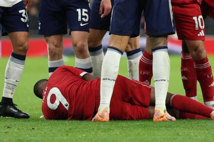 ليفربول يهزم توتنهام ويخسر إيساك