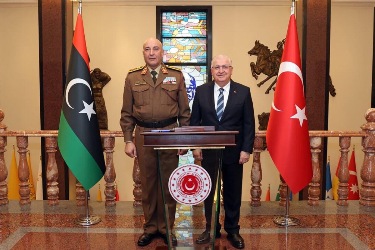 مقتل رئيس أركان الجيش الليبي في حادث تحطم طائرته خلال عودته