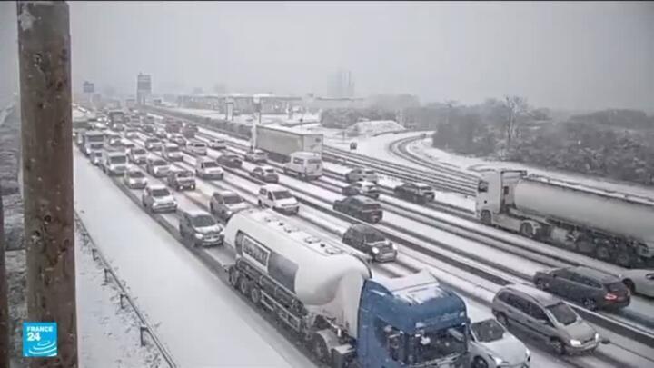 فنزويلا: هل تسعى واشنطن لتغيير النظام أم إخضاعه؟ - فنزويلا الولايات المتحدة