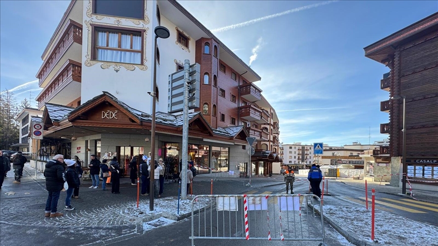 حريق سويسرا.. الشرطة تبدأ مهمة صعبة للتعرف على هوية عشرات - حريق سويسرا