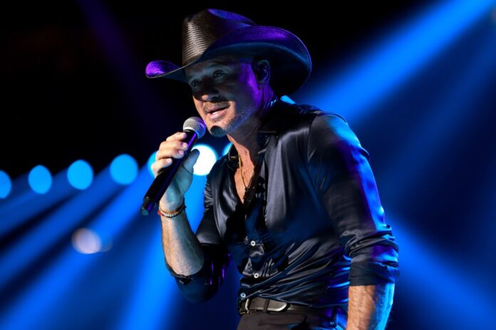 tim-mcgraw-iheart-radio2025-billboard-1800
