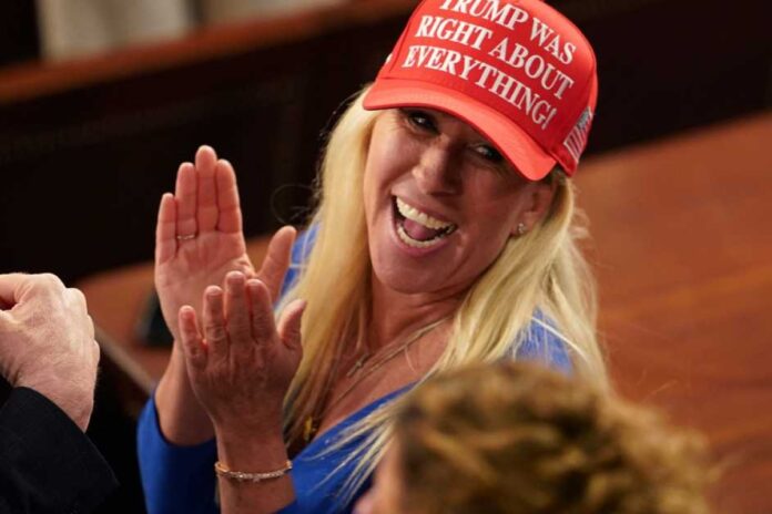 أسرار القطيعة بين ترامب وغرين: حادثة مطعم جو تكشف المستور