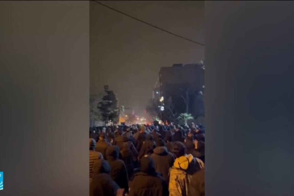 إيران: الاحتجاجات تتواصل رغم تهديدات السلطات الأمنية