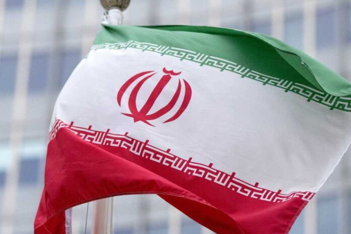 إيران تتهم إسرائيل بمحاولة زعزعة وحدتها الوطنية