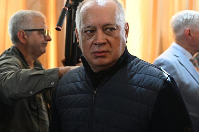 اتصالات سرية بين واشنطن وكابيو قبل اعتقال مادورو